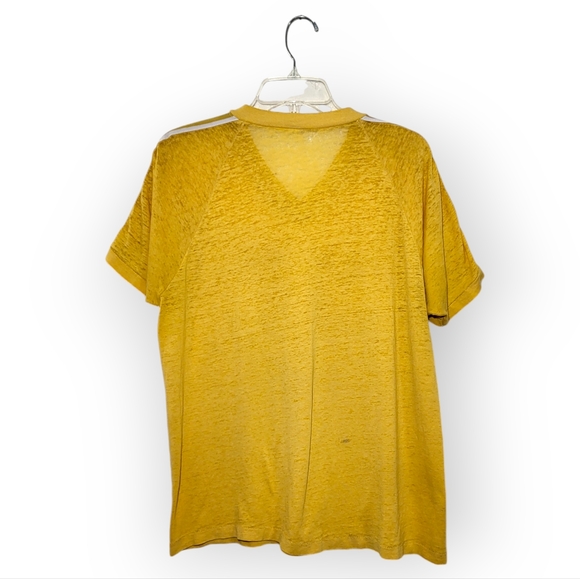 United States Marine Corps Vintage V-neck Shirt Gold with Shoulder Stripes - Picture 2 of 4